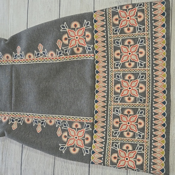 Maeve Women's Embroidered Neoprene Shift Dress Gray Size 2 - Picture 6 of 11